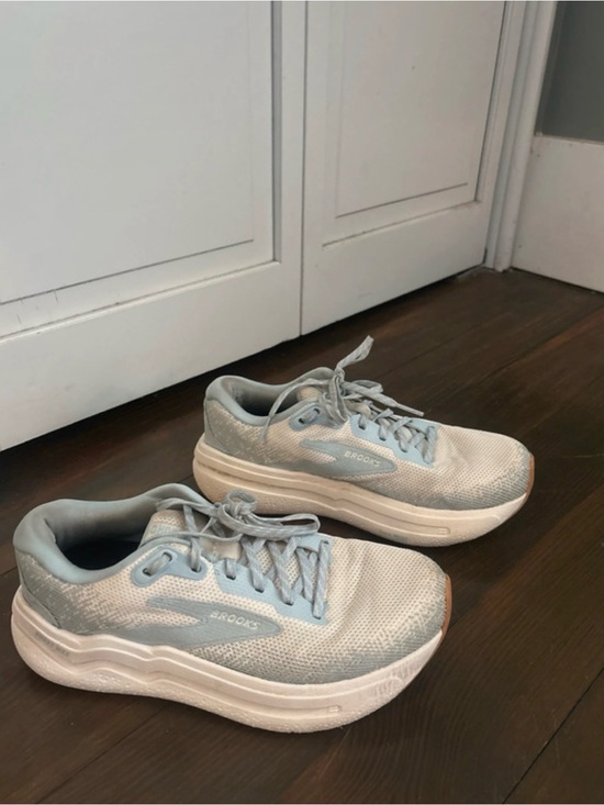 Brooks Shoes - Brooks Women's Pale Blue Mesh Running Shoes